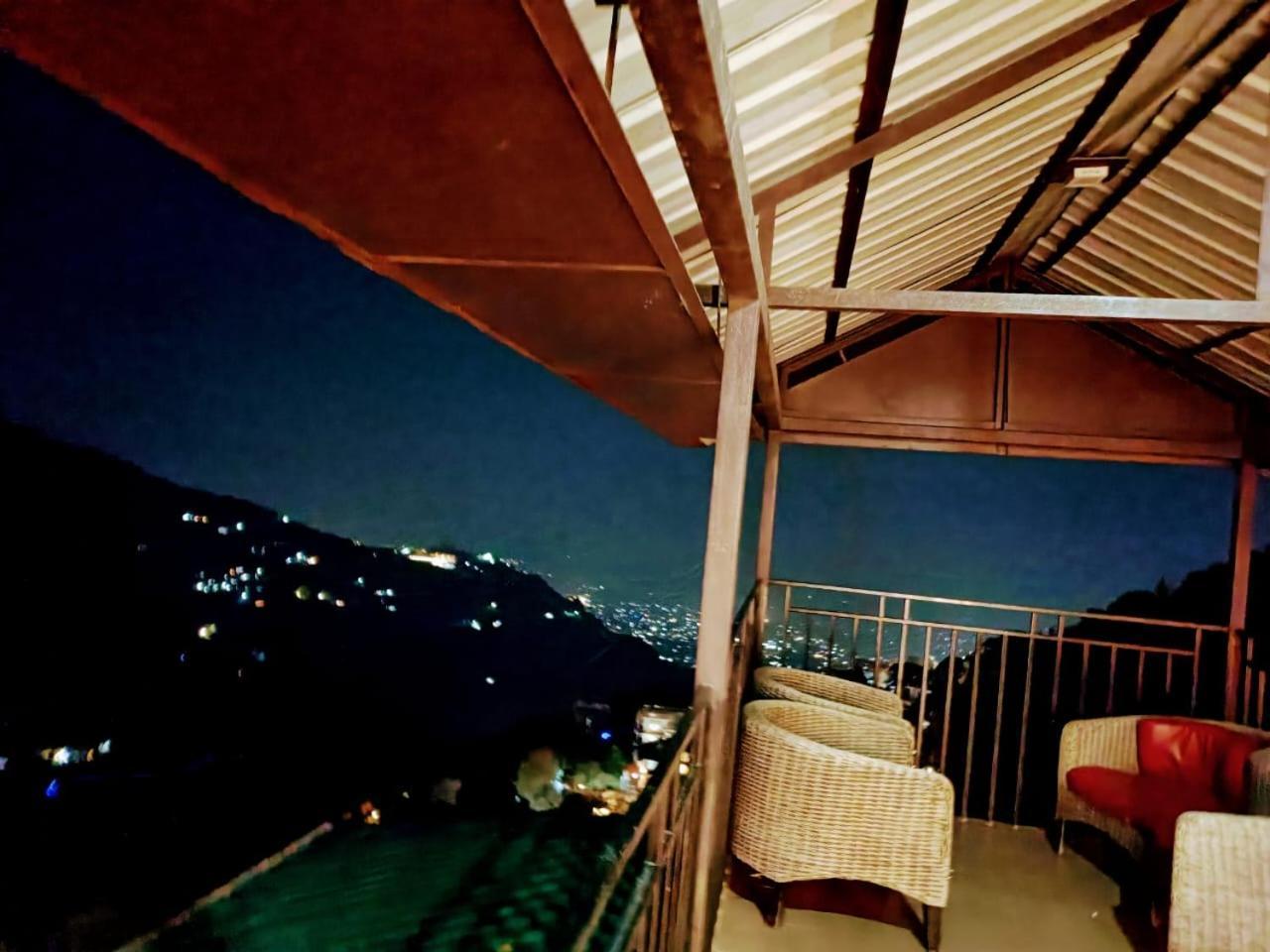 King Castle Mcleodganj-Centrally Heated And Air Cooled- Near Mall Road - Free Parking Dharamshala Esterno foto