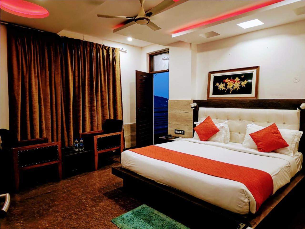 King Castle Mcleodganj-Centrally Heated And Air Cooled- Near Mall Road - Free Parking Dharamshala Esterno foto