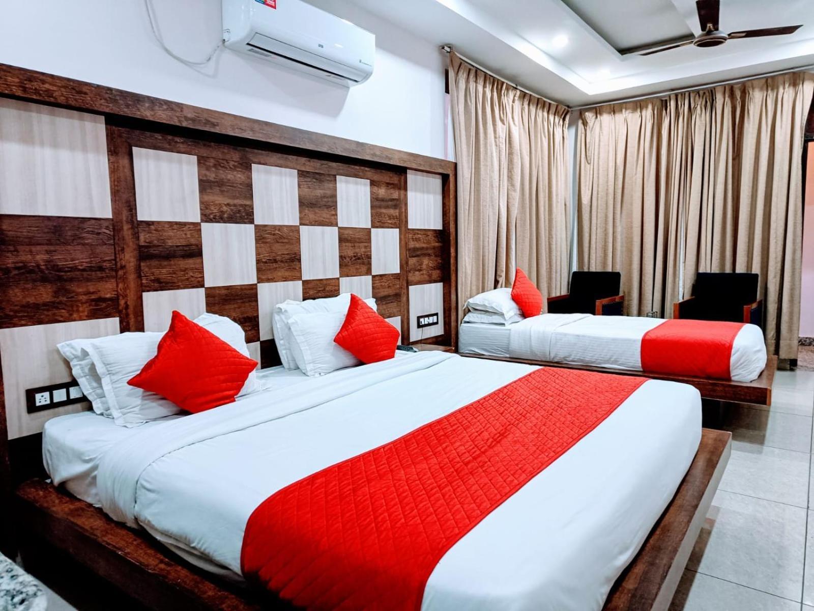King Castle Mcleodganj-Centrally Heated And Air Cooled- Near Mall Road - Free Parking Dharamshala Esterno foto