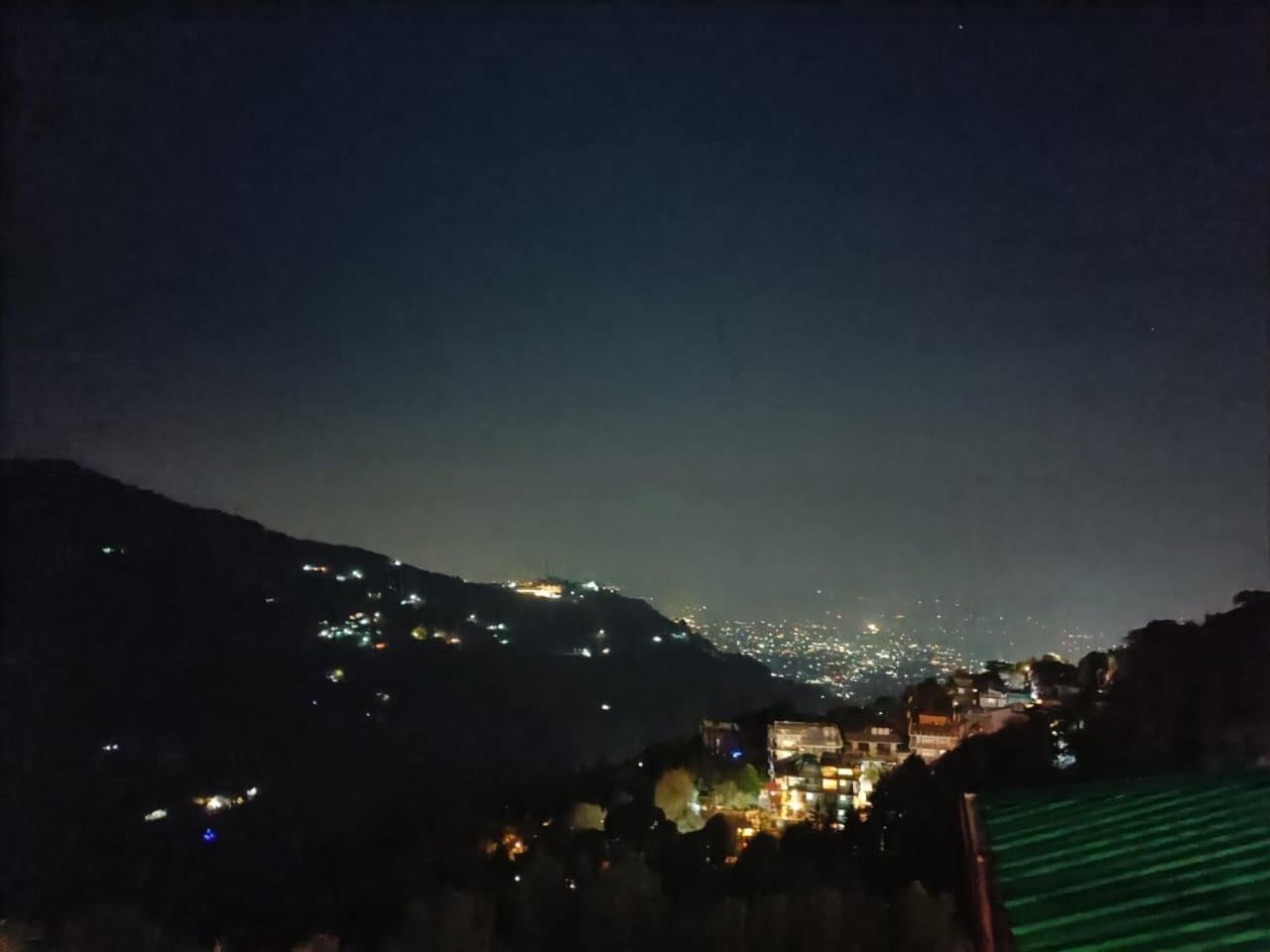 King Castle Mcleodganj-Centrally Heated And Air Cooled- Near Mall Road - Free Parking Dharamshala Esterno foto