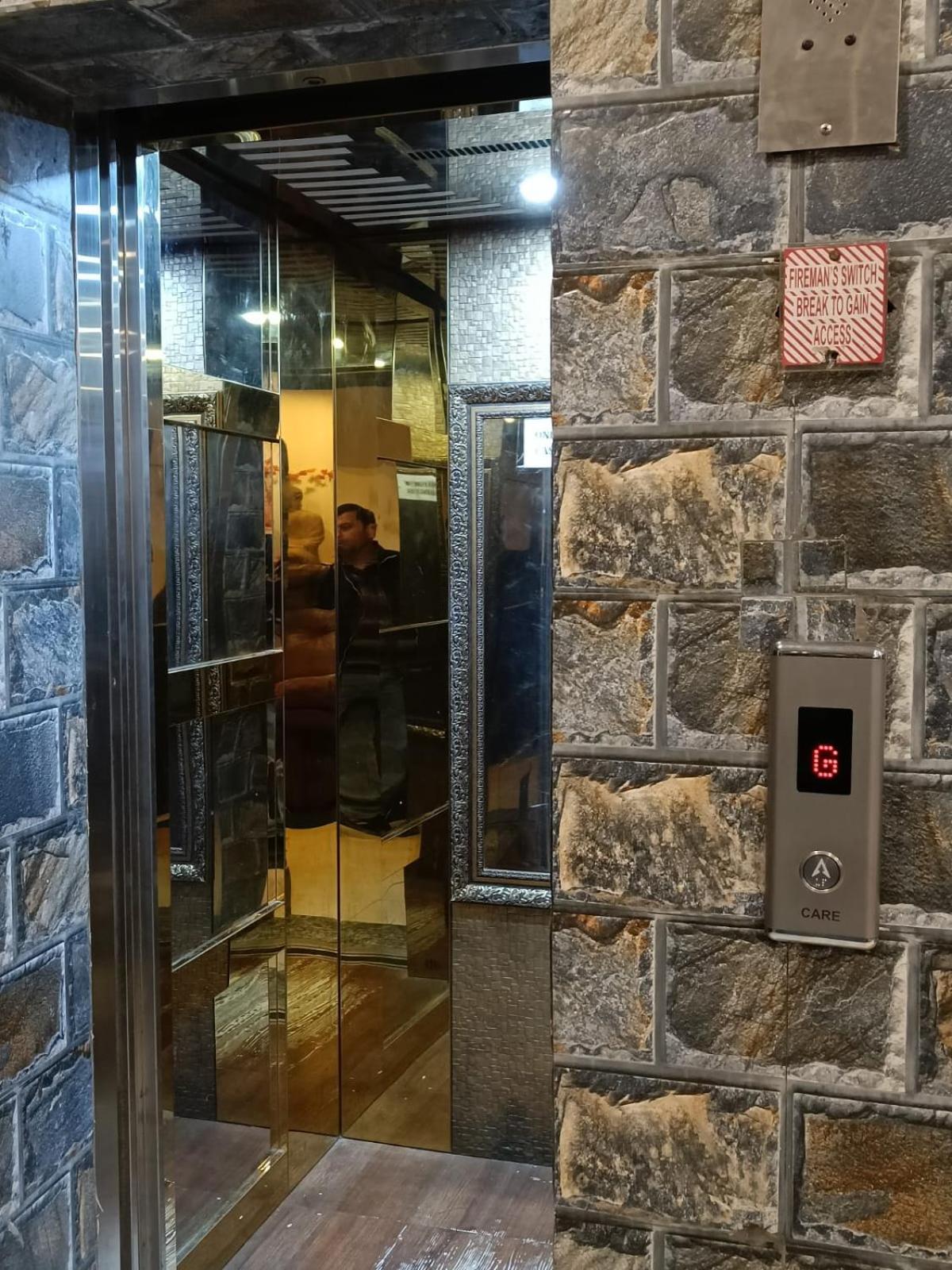 King Castle Mcleodganj-Centrally Heated And Air Cooled- Near Mall Road - Free Parking Dharamshala Esterno foto