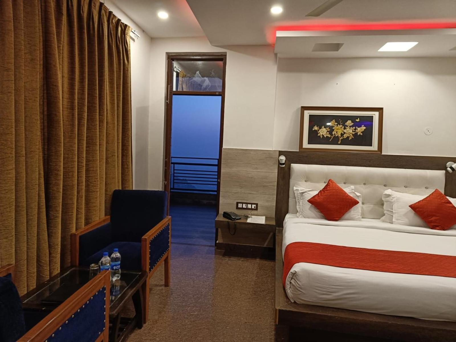 King Castle Mcleodganj-Centrally Heated And Air Cooled- Near Mall Road - Free Parking Dharamshala Esterno foto