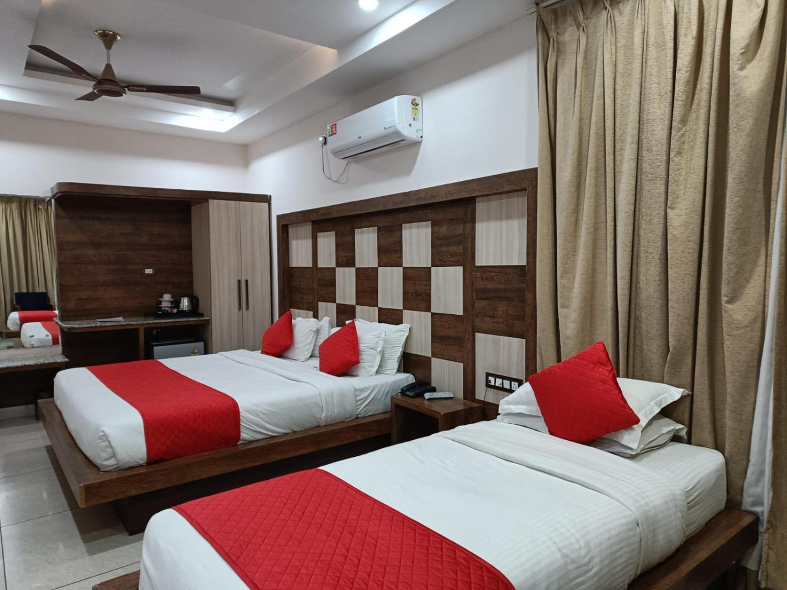 King Castle Mcleodganj-Centrally Heated And Air Cooled- Near Mall Road - Free Parking Dharamshala Esterno foto